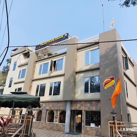 Rajasthani Dhani Hotel Khanapara Bagian luar foto