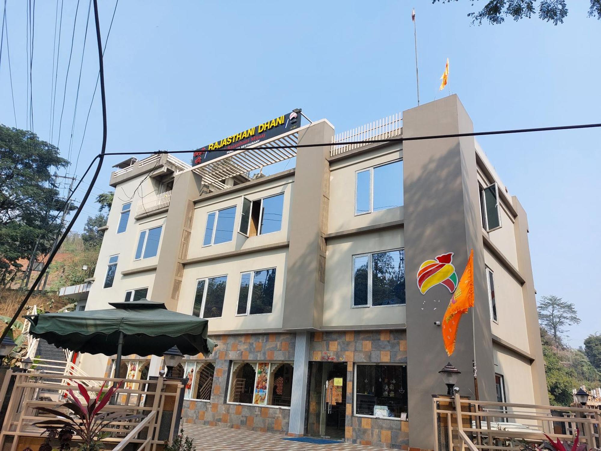 Rajasthani Dhani Hotel Khanapara Bagian luar foto